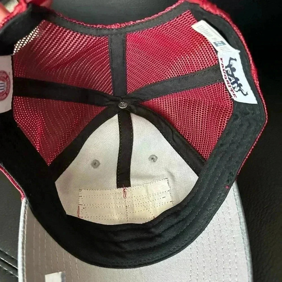 Fan favorite Alabama Crimson Tide mesh baseball cap. Never worn. - Picture 5 of 8